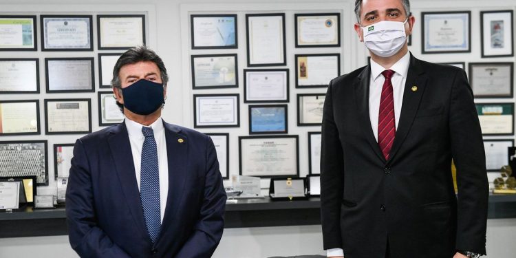 Presidentes do Senado e do STF discutem volta do diálogo entre Poderes