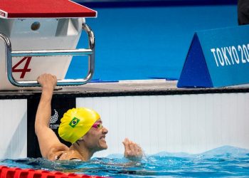 A nadadora recifense, Carol Santiago, de 36 anos também é a detentora do recorde mundial. Foto: Divulgação CPB