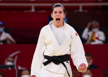 Alana Maldonado vibra com a sua vitória nos Jogos de Tóquio/Mikihito Matsui/CPB