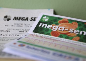 . O valor de uma aposta simples na Mega é de R$ 4,50. Foto: Tânia Rêgo/Agência Brasil