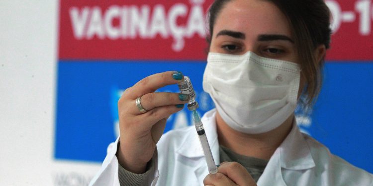 Imunização em CS de Campinas: pesquisa mostra que brasileiro não enveredou pelo negacionismo Foto: Leandro Ferreira/Hora Campinas