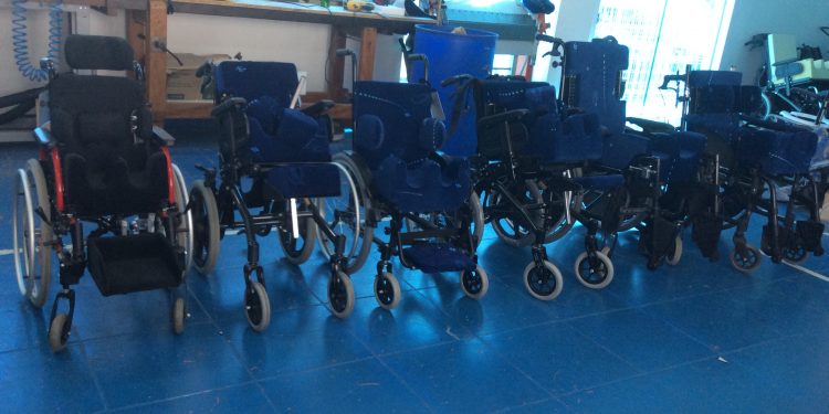 Cadeiras de rodas que receberam os cuidados dos profissionais da oficina em Campinas - Foto: Divulgação/CCP