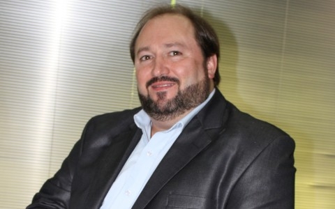 Artigo – Setembro Amarelo e a importância da autoestima – por Samir Eberlin