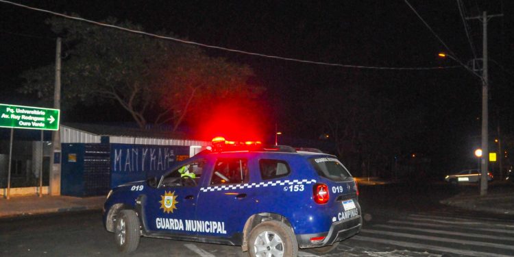 GM no local do atropelamento: motorista não prestou socorro - Foto: Wagner Souza /Divulgação