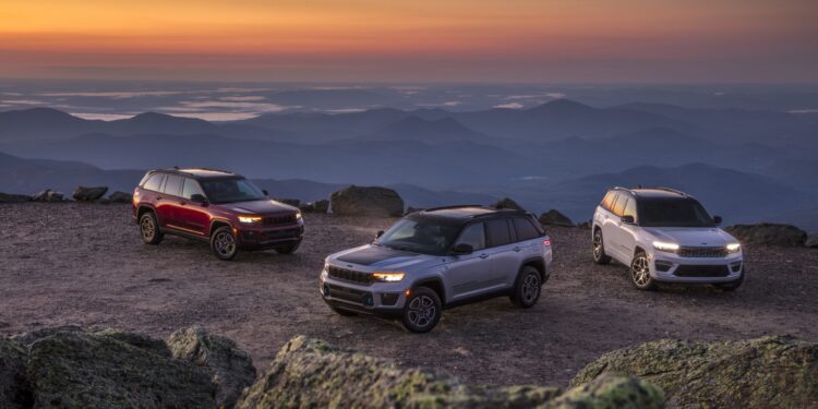 Jeep apresenta o primeiro Grand Cherokee 4xe eletrificado