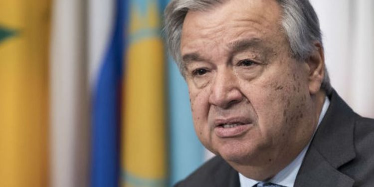 António Guterres, secretário-geral da Organização das Nações Unidas: anúncio de programa para ampliar a vacinação contra Covid em todo o mundo - Foto: Mark Garten/ONU
