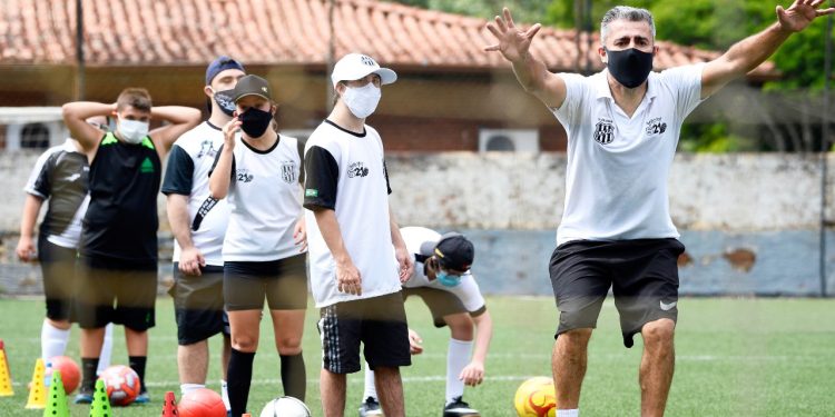 Exposição “S21 Futsal Campinas” retrata inclusão através do esporte