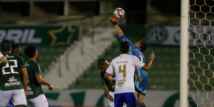 Com o empate, Alviverde chega aos 42 pontos e estaciona na sexta posição na tabela de classificação. Fotos: Thomaz Marostegan/Guarani FC