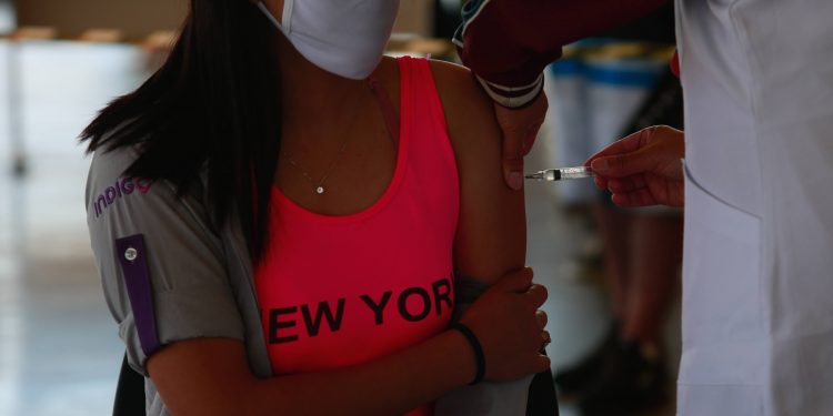 Até o momento, 54.335 adolescentes (49% da população entre 12 e 17 anos) receberam a primeira dose da vacina no município. 
Foto: Leandro Ferreira / Hora Campinas