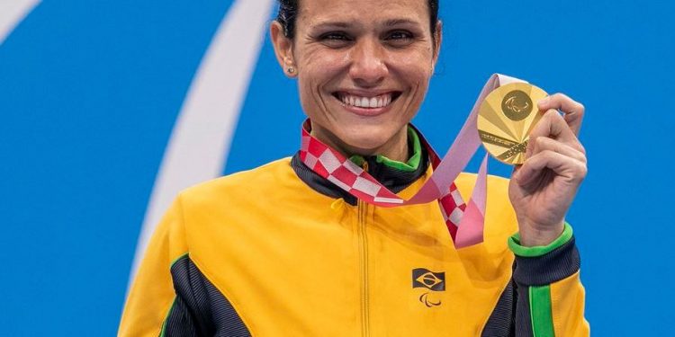 Maria Carolina Santiago bateu, nesta quarta-feira, o recorde paralímpico na prova de 100 metros peito da classe SB12 - Foto: Ale Cabral/CPB