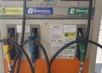 De acordo com o IBGE, a gasolina acumula uma alta de 39,60% em 12 meses até setembro. Foto: Leandro Ferreira/Hora Campinas