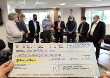 A cerimônia de devolução dos R$ 10 milhões foi realizada nesta quarta-feira (20). Foto: Carlos Bassan/PMC