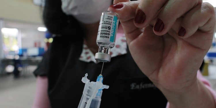 Vacinação em Campinas teve adesão em massa, em parte, por conta dos vários mutirões Foto: Leandro Ferreira/Hora Campinas