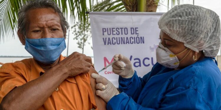 Comunidade indígena na Colômbia em campanha de vacinação contra Covid-19 - Foto: Opas Colômbia/ Karen González Abr