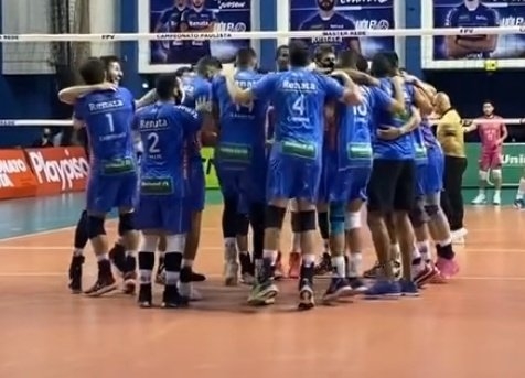 Vôlei Renata garante o bicampeonato paulista diante da torcida