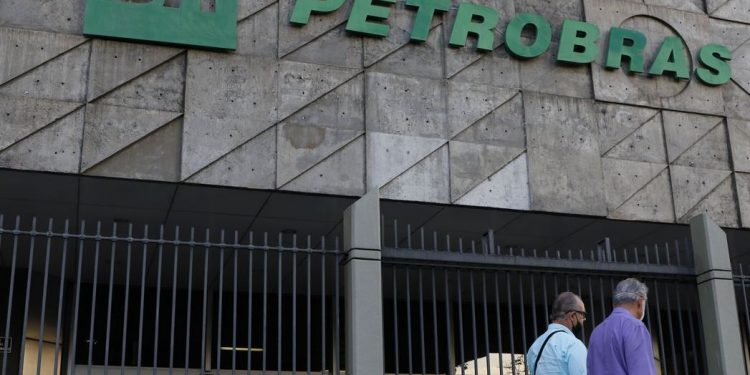 Reajuste de gás e combustíveis: Petrobras aponta necessidade de estabilidade econômica do mercado - Foto: Fernando Frazão/ Agência Brasil