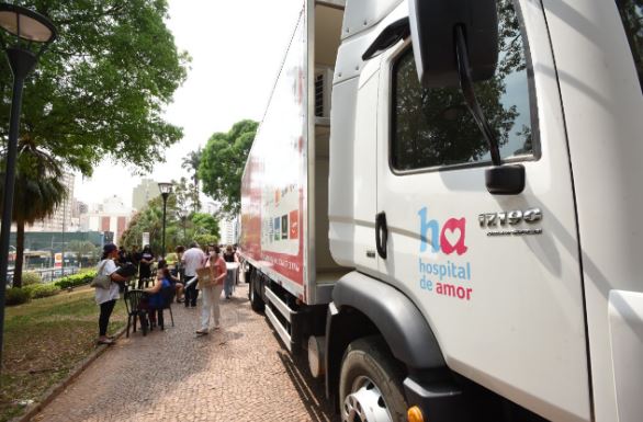 Carreta do Hospital de Amor realiza 500 exames preventivos de