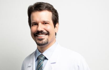 Artigo: Tremor não é o principal sintoma do Parkinson – por Marcelo Valadares