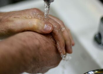 Dia Mundial da Lavagem de Mãos: ato simples de higiene ajuda a evitar doenças e infecções - Foto: Marcello Casal Jr/Agência Brasil
