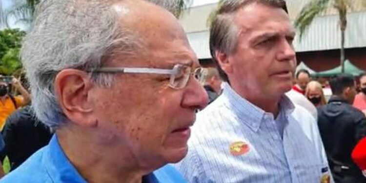 Presidente afirma que governo não interferirá nos preços dos combustíveis