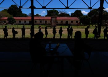 Covid deixou ao menos 12 mil menores de 6 anos órfãos no Brasil
