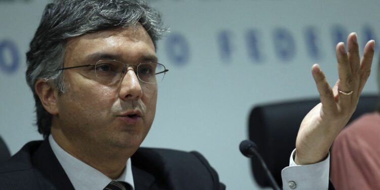 novo secretário especial do Tesouro e Orçamento, Esteves Colnago, concede entrevista no Ministério do Planejamento Foto: José Cruz/Agência Brasil