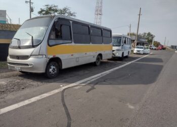 Veículos de transporte irregular apreendidos. Foto: Divulgação
