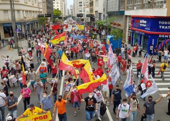 Sábado registra manifestações contra o governo federal em todo o país