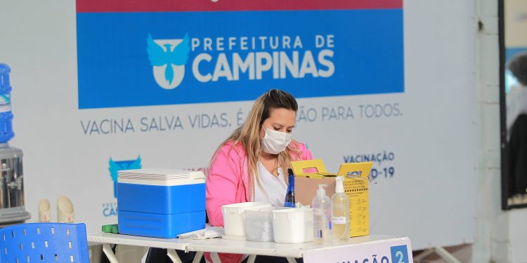 Assim como no início da campanha, os funcionários de hospitais da cidade serão os primeiros a ser vacinados. . Foto: Leandro Ferreira / Hora Campinas
