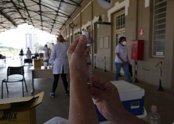 O balanço reflete o impacto positivo da campanha de vacinação para redução dos casos graves e mortes. Foto: Leandro Ferreira / Hora Campinas