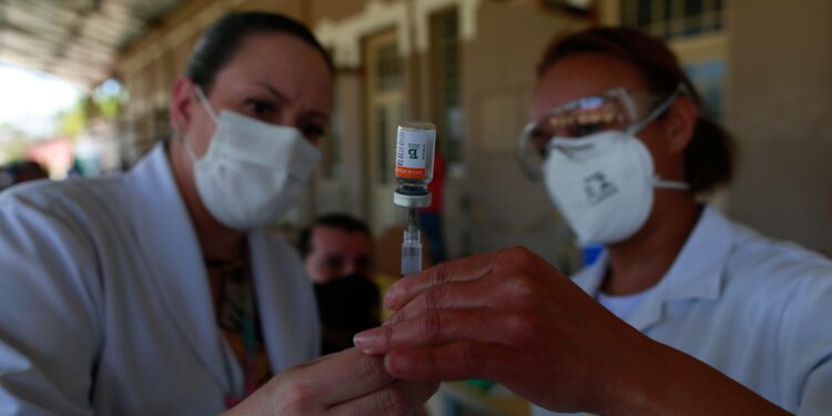 Boletim epidemiológico não registra mortes nas últimas 24h: vacinação. Foto: Leandro Ferreira/ Hora Campinas