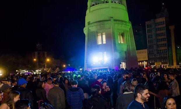 Evento realizado na Torre do castelo, em 2019, antes da pandemia. Foto: Arquivo