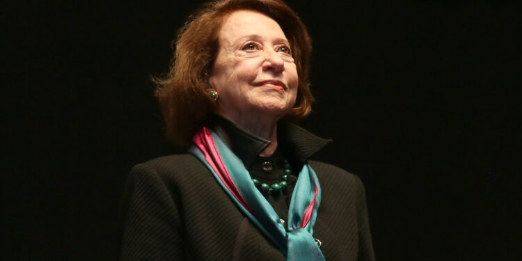 Fernanda Montenegro é eleita para Academia Brasileira de Letras