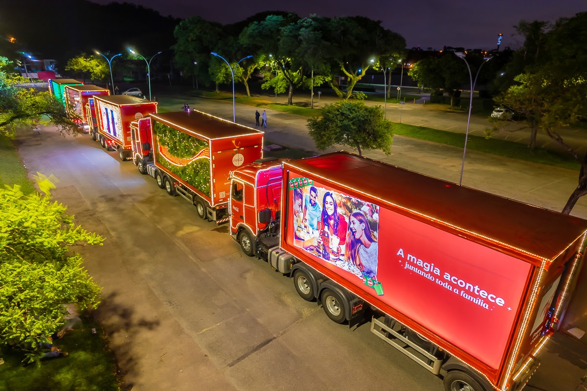 Caravana Iluminada de Natal substitui trecho da rota em Campinas; veja  vídeos - Hora Campinas