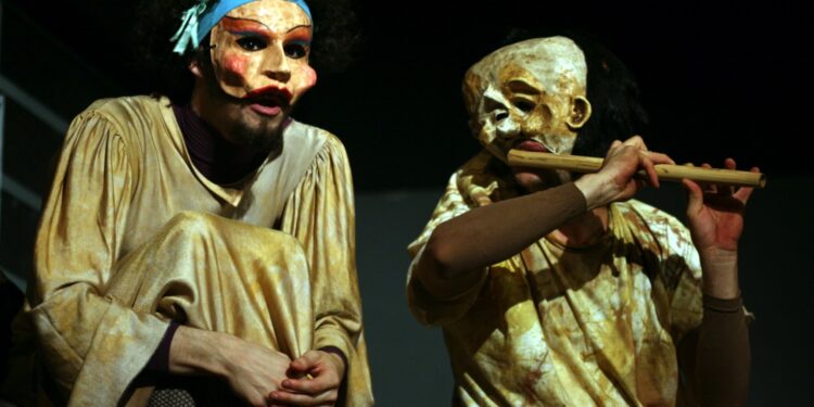 Barracão Teatro abre inscrições para cursos presenciais