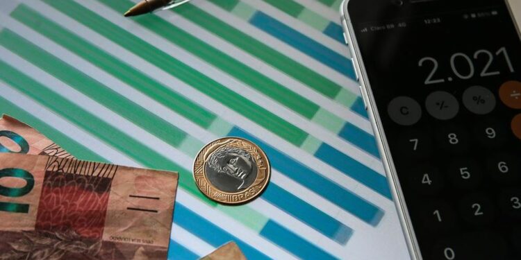 Inflação medida pelo IPCA acelera para 1,25% em outubro