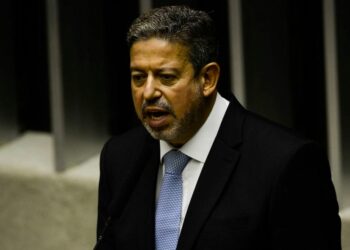 O presidente da Câmara, Arthur Lira, disse esperar votação com maior apoio à PEC - Foto: Marcelo Camargo/Agência Brasil