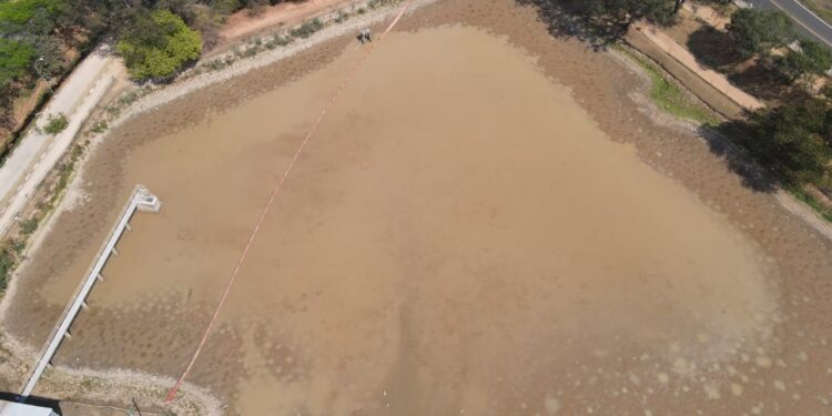 Reservatório de água em Valinhos praticamente seco: previsão de fim do rodízio - Foto: Divulgação PMV