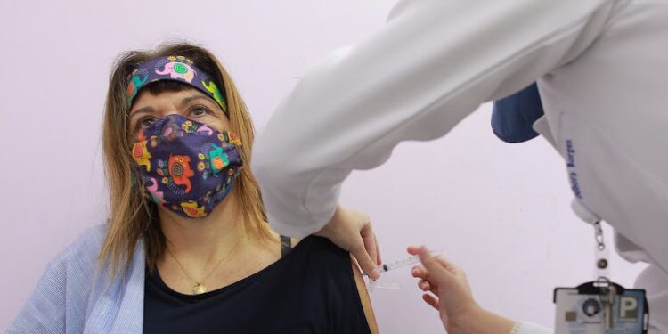 Segundo o governador, o avanço da vacinação permitiu a flexibilização sobre o uso de máscaras. Foto: Leandro Ferreira/Hora Campinas