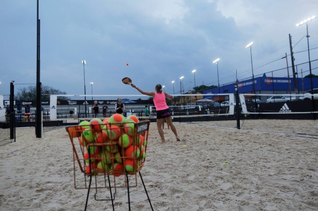 Beach tennis supera status de esporte passageiro
