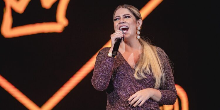 Marília Mendonça em show em Campinas: livro sobre a trajetória da cantora será lançado dia 22 - Foto: Divulgação