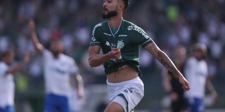 Bruno Sávio marcou um gol na vitória de 4 a 0 do Guarani sobre o Avaí. Foto: Thomaz Marostegan/Guarani FC