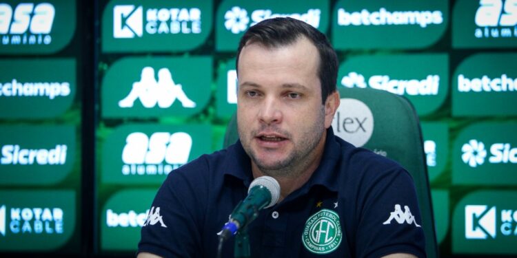 Daniel Paulista elogia Guarani e não joga a toalha na busca pelo acesso