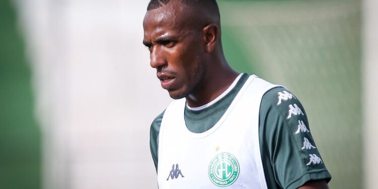 Acreditando no acesso, Guarani entra em campo na última decisão pela Série B