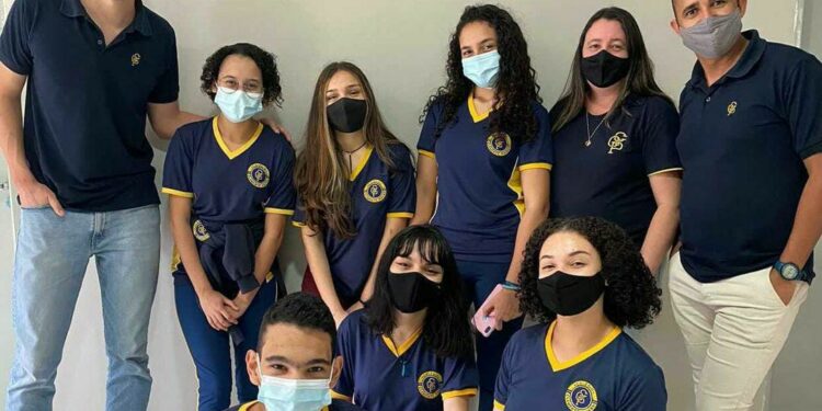 Estudantes de Hortolândia arrecadam absorventes para doação