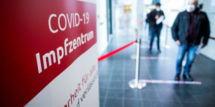 Alemanha limitará vida pública dos não vacinados contra covid-19