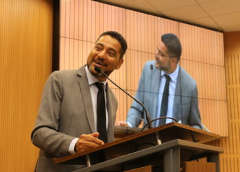 Vereador que passou mal durante sessão recebe alta de hospital