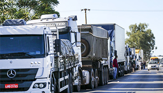 STF decide que caminhoneiros não podem ocupar ou obstruir rodovias