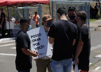 Enem: “politização” da prova e dicas de especialista sobre o exame