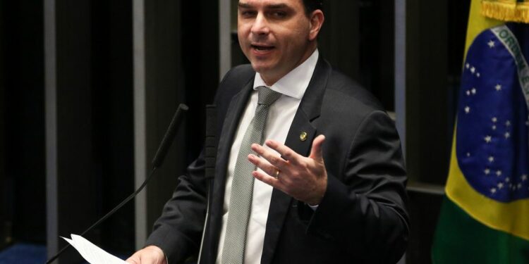 Na época das acusações apontadas pelo Ministério Público, o senador Flávio Bolsonaro ocupava o cargo de deputado estadual. Foto: Arquivo